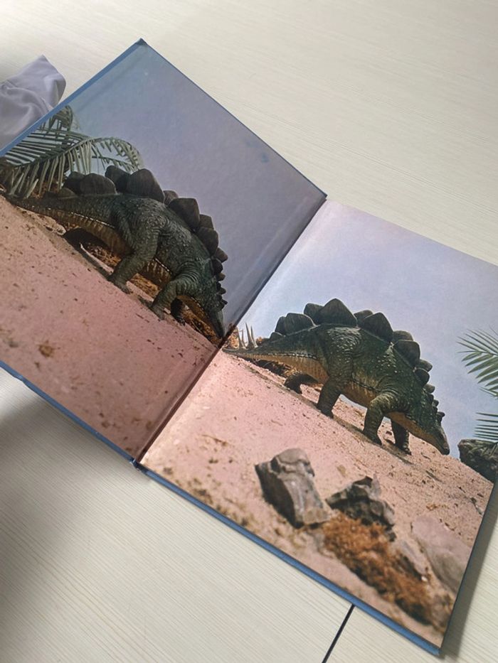 Mon premier atlas et livre dinosaures - photo numéro 8