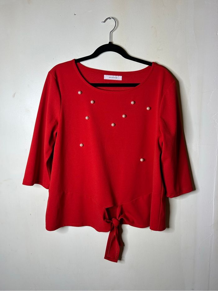 Haut Promod rouge à perles
