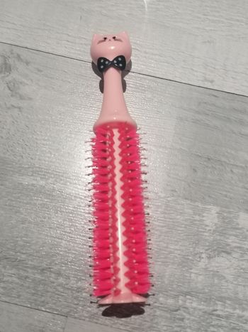 Brosse cheveux chat 👱🏼‍♀️