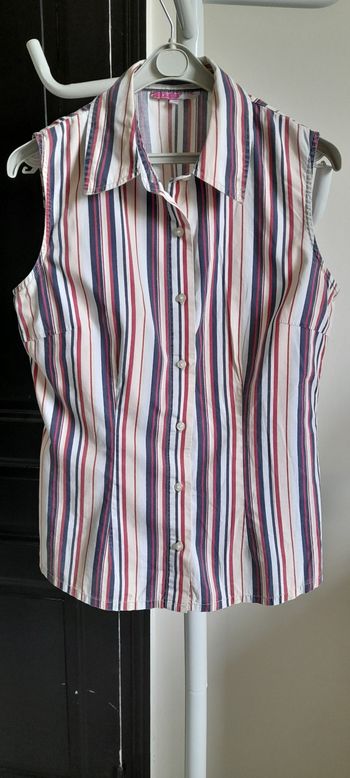 Chemisier sans manches taille 38