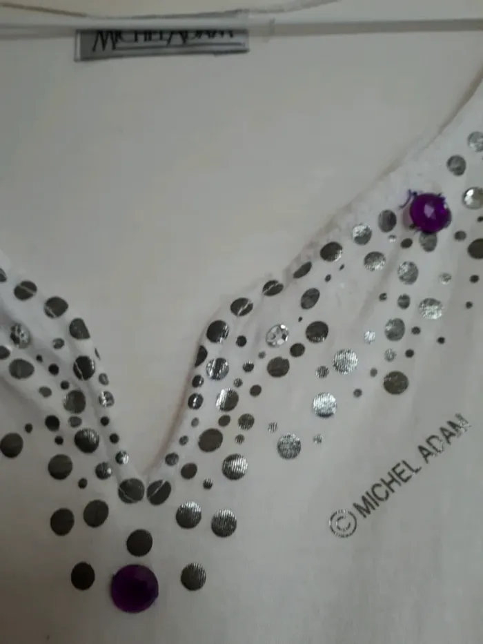 Tshirt blanc perles 42/44 - photo numéro 2