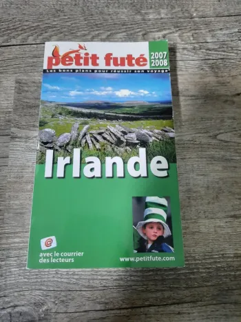 Livre: Petit Futé d'Irlande.