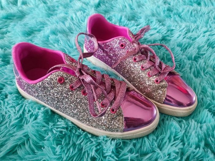 Baskets brillantes