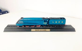 Train Pacific A4 