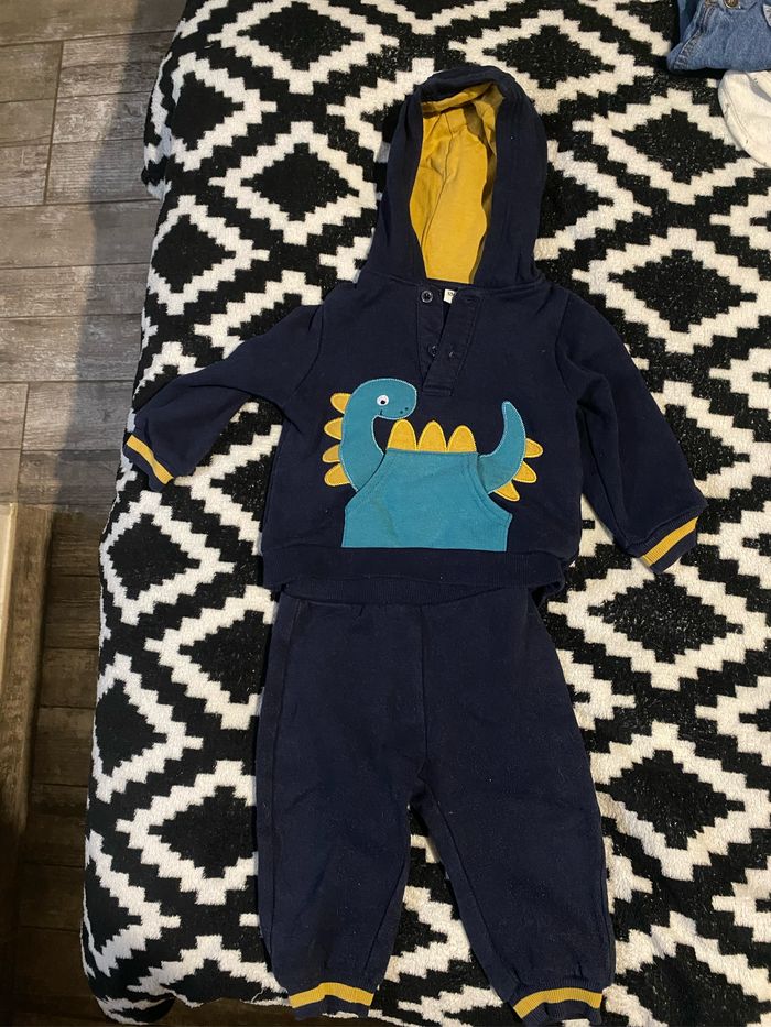 Vêtements bébé 6-9-12-18 mois - photo numéro 6