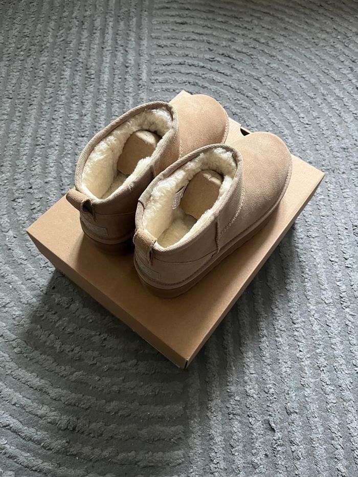 UGG Classic Ultra Mini Platform Taille 37 - photo numéro 4