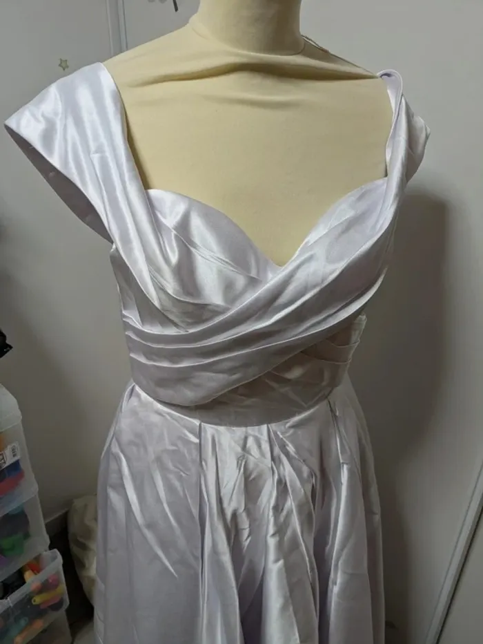 Robe trapèze de mariage taille 38 corsage laçage - photo numéro 3