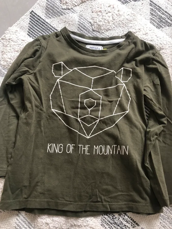 Teeshirt manche longue garçon 8 ans