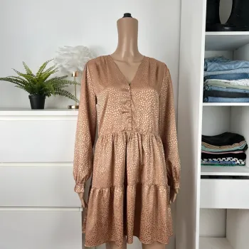Robe fluide et légère Peace N’Love satinée champagne/beige - taille 38/40