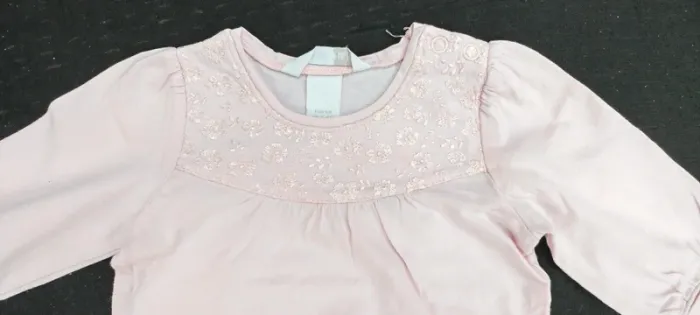 Haut bébé fille H&M rose brodé 4-6 mois - photo numéro 2