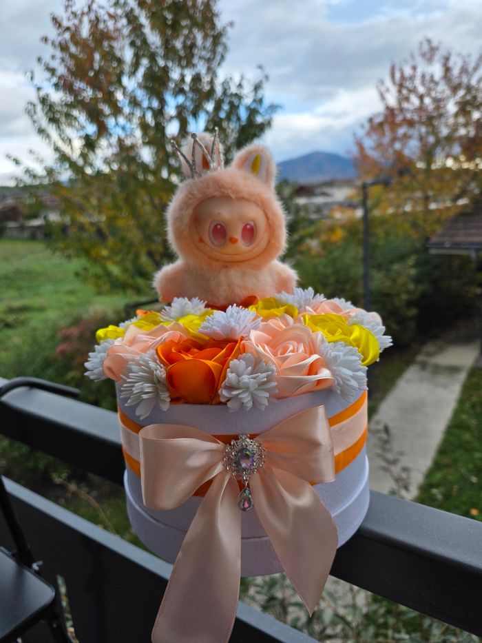 Box Roses Éternelles et sa Peluche Type Lububu, Lafufu - photo numéro 4