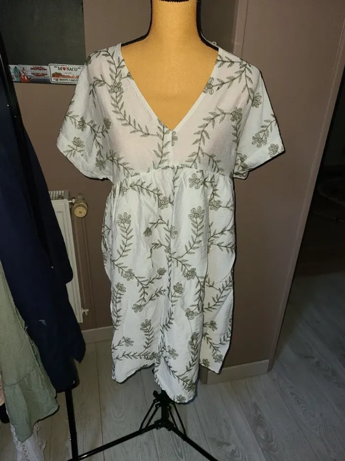 Robe courte - photo numéro 2