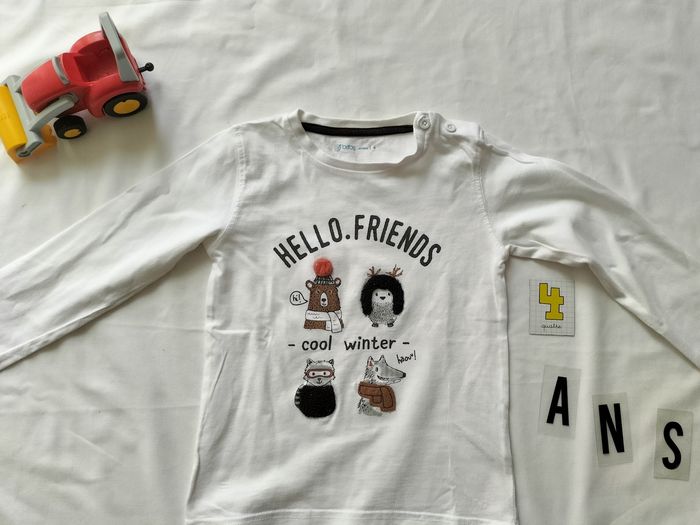 Haut manches longues taille 4 ans