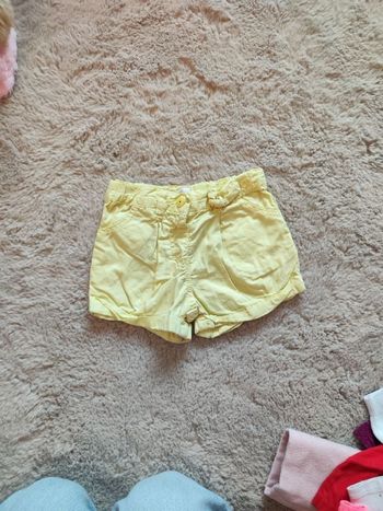 Short fille
