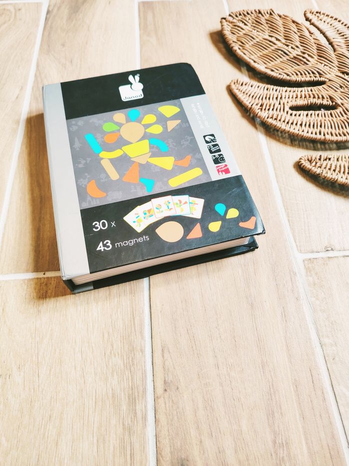 🧩Coffret Magnets éléments magnetiques aimantés tangram marque Janod - photo numéro 3