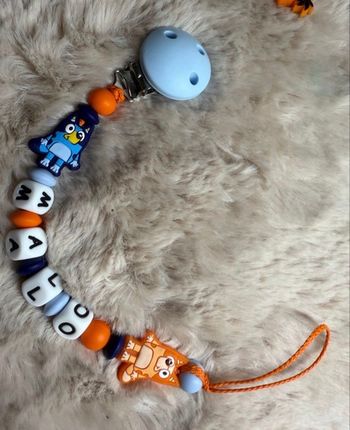Attache tétine  bluey