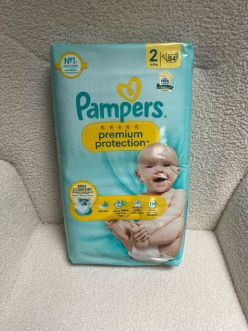 Couche Pampers taille 2