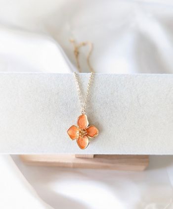 Collier fleur 