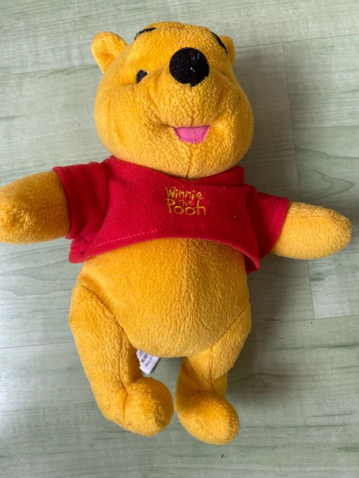 Peluche Winnie thé pooh 23 cm - photo numéro 4