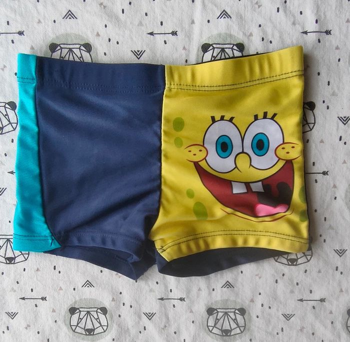 Boxer de bain taille 3/4 ans ( 98/104cm )