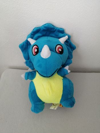 peluche dinosaure 