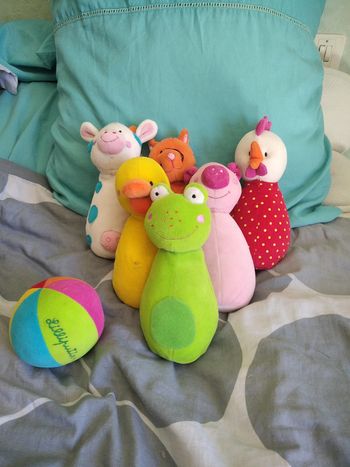lot de quilles animaux + balle en peluche   Lilliputiens