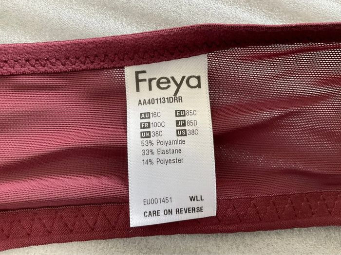 Soutien-gorge bordeaux Freya neuf - photo numéro 10
