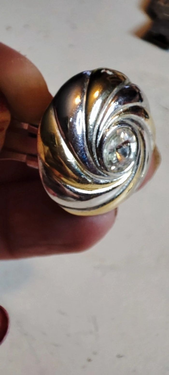 Clips d'oreilles bicolore - photo numéro 5