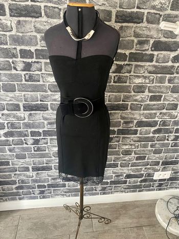 Robe noire bustier  sans manches
