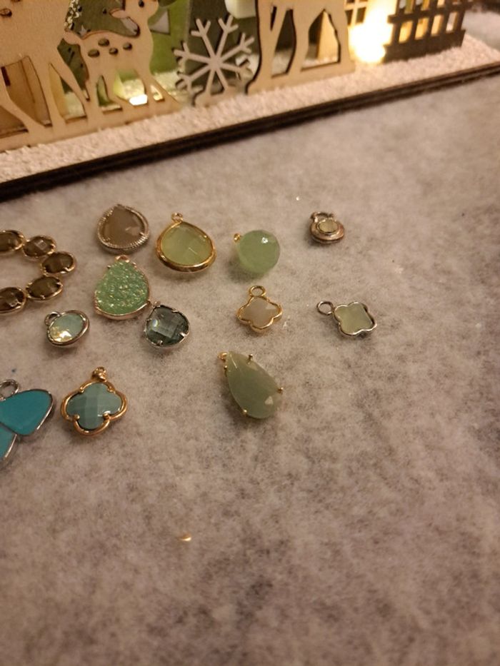 Lot de pendentif vert bleu doré et argenté - photo numéro 10