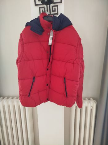 Doudoune rouge moyen fourrée à capuche navy garçon IKKS 14 ans