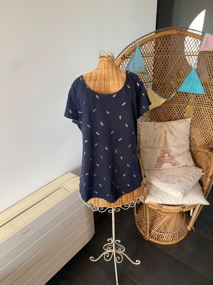 Tee shirt Grain de Malice bleu marine avec ananas dorées taille L - photo numéro 2