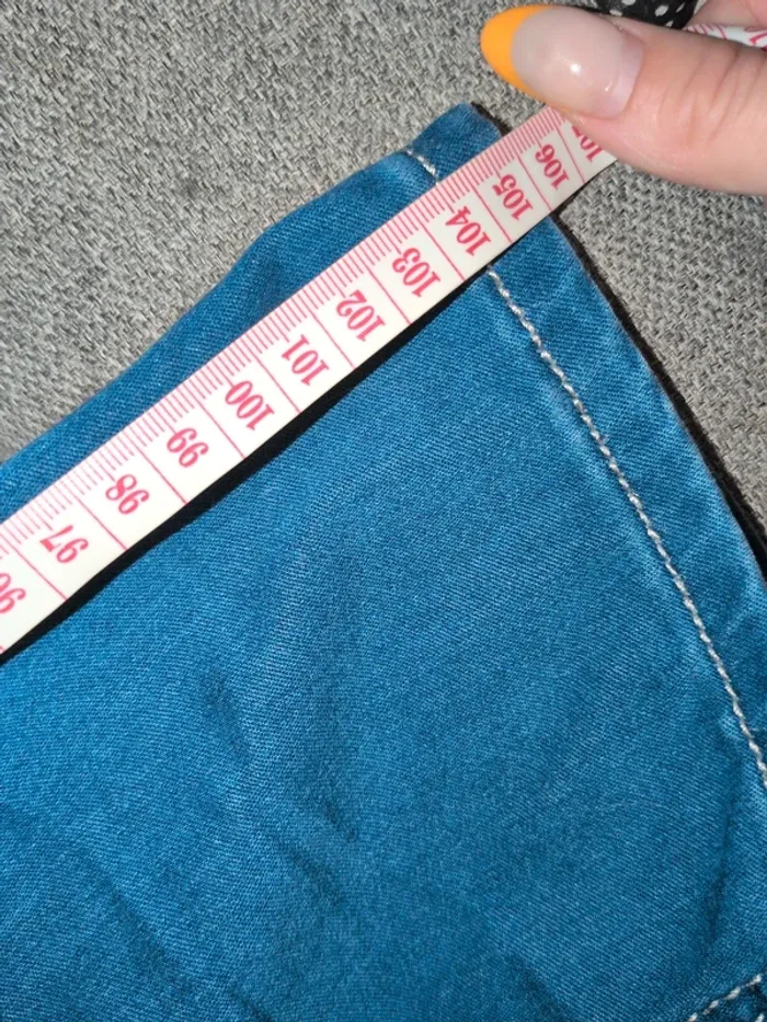 Jovial Jean – Taille L – Bleu foncé avec strass au niveau des poches - photo numéro 9