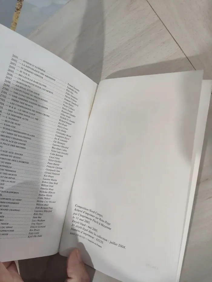 Livre série noire Gallimard le jardin du bossu Franz Bartelt - photo numéro 7