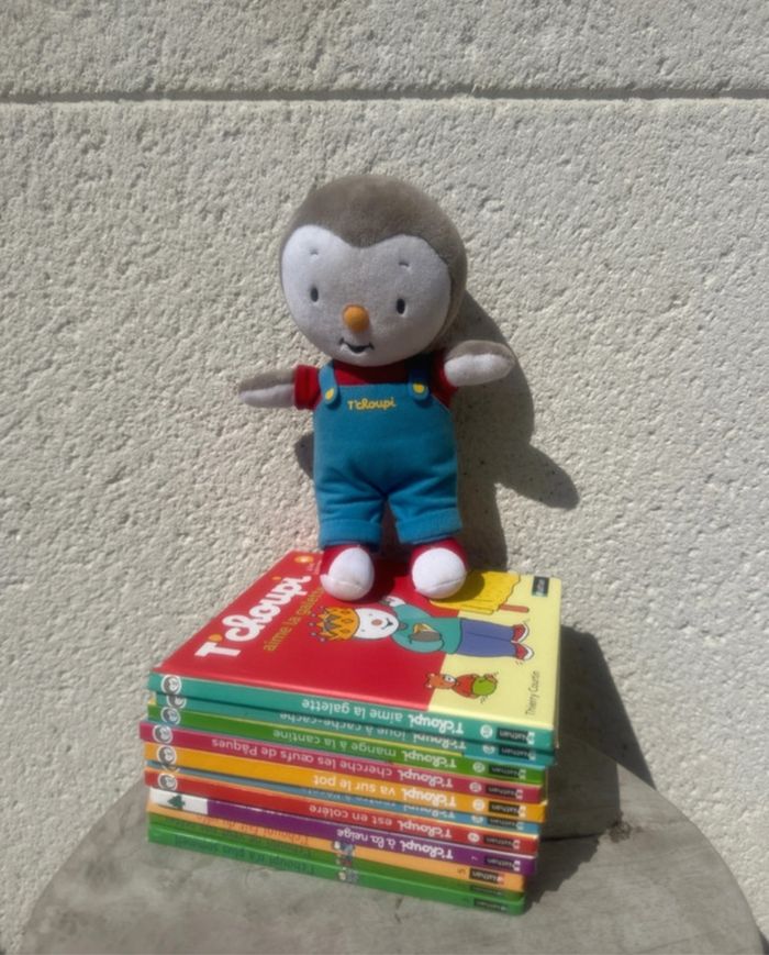 Lot de 11 livres tchoupi et peluche - photo numéro 2