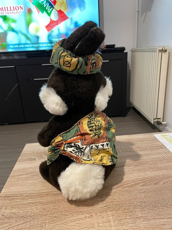 Magnifique peluche lapin Galeries Lafayette - photo numéro 3