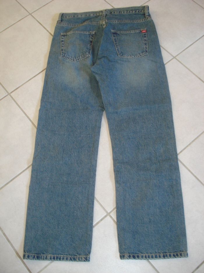 Jeans bleu à boutons CELIO Taille 38/30 - photo numéro 2