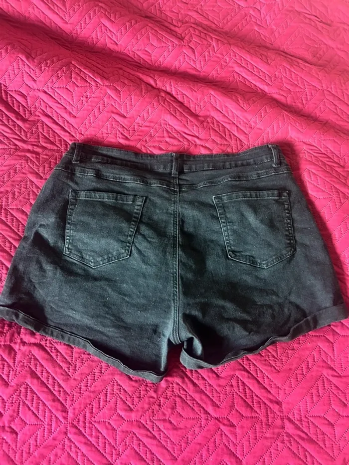 Short en jean taille 2XL neuf - photo numéro 2