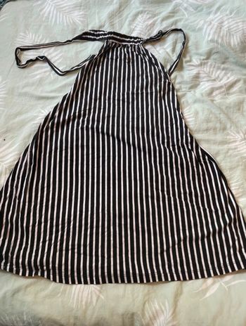 Robe noire et blanche dos nu 36 ASOS