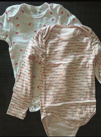 2 bodies neufs manches longues