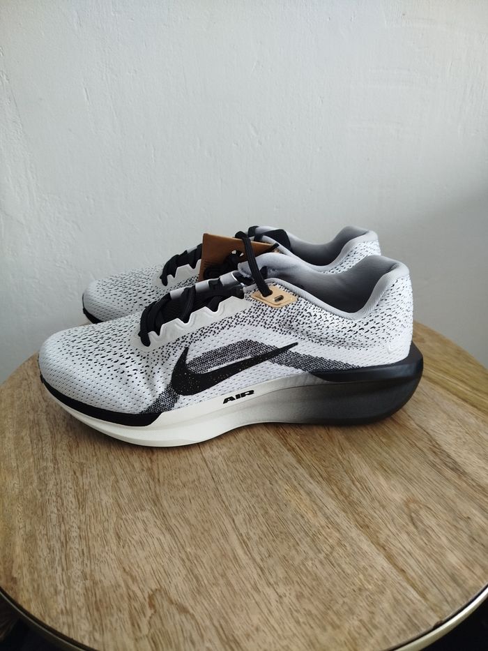 Baskets Nike T 40 - photo numéro 4