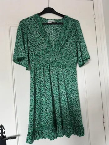 Très belle robe M/L