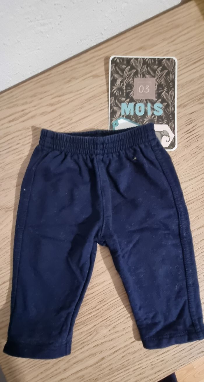 Joggings 3 mois - photo numéro 3