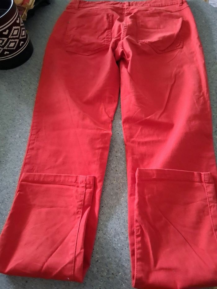Pantalon " lafayette" rouge  " T- 36" - photo numéro 2