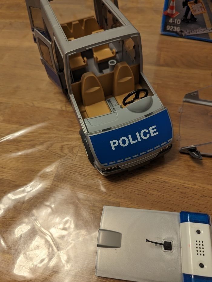 Fourgon police playmobil 9236 - photo numéro 3