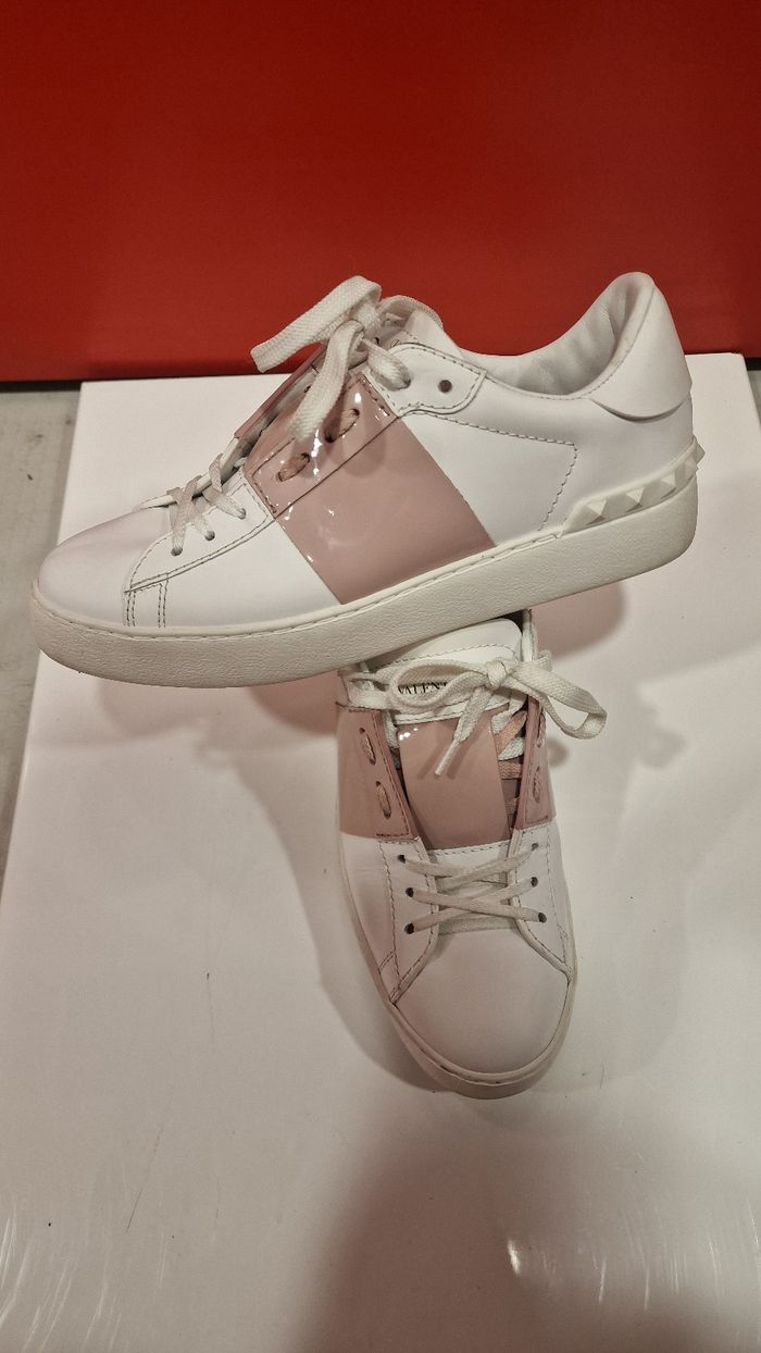 Basket valentino tres bonne état - photo numéro 3