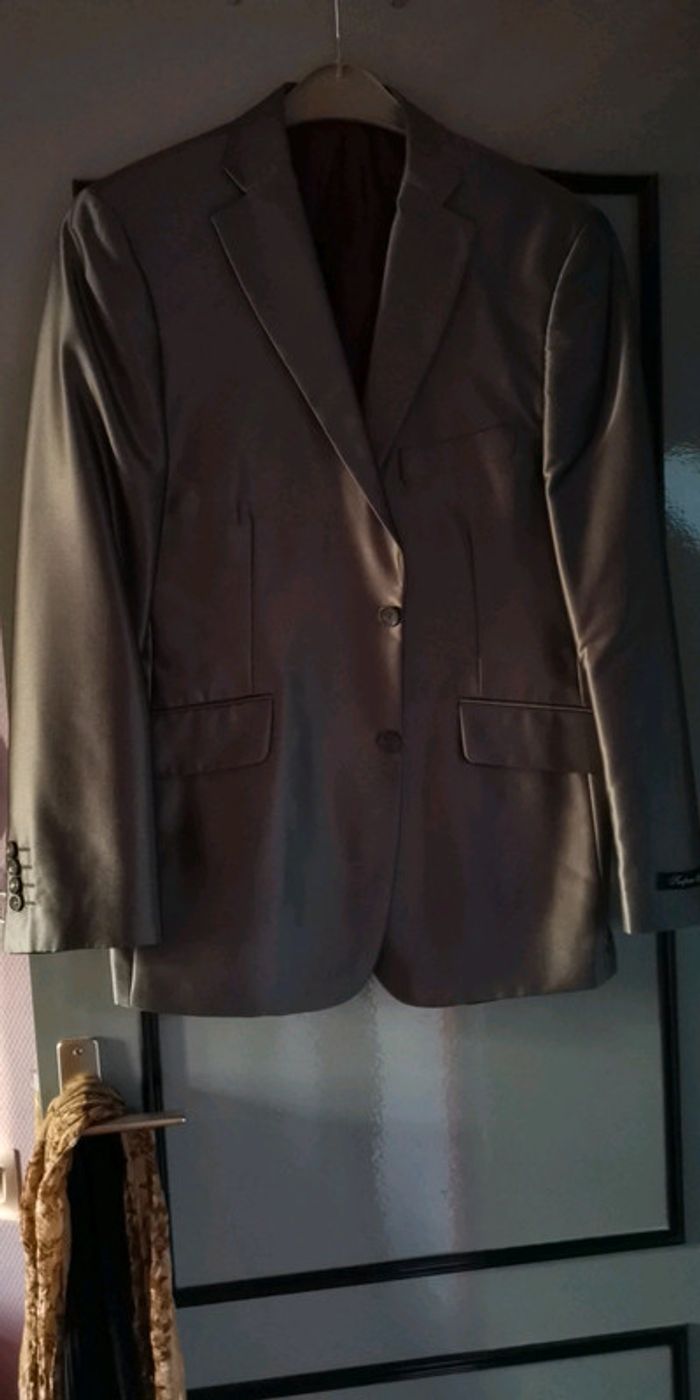 Costume