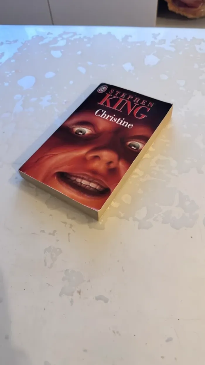 📘 Stephen King – Christine Éditions J’ai Lu – Texte intégral - photo numéro 2