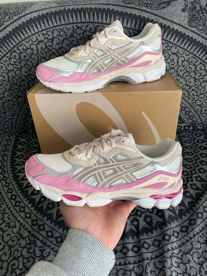 Asics Gel-NYC Rose 39