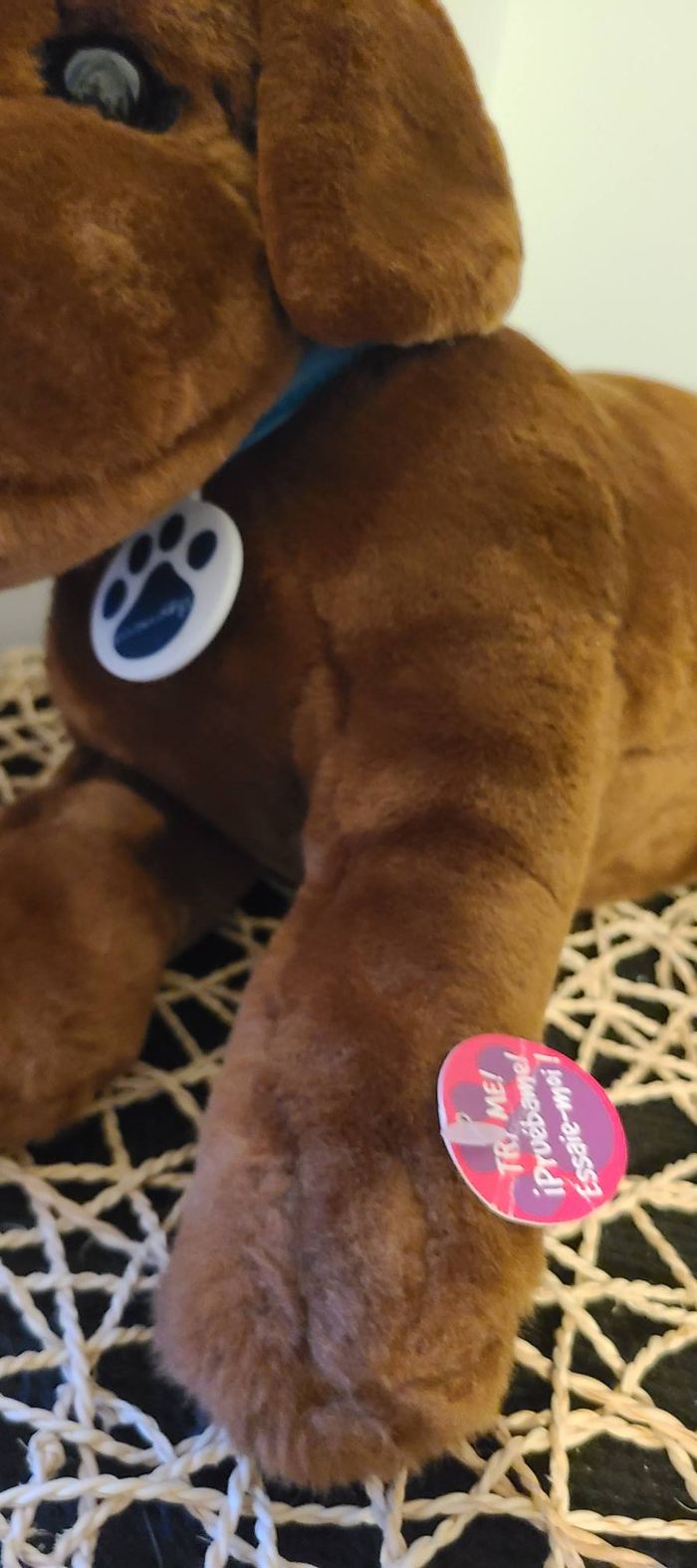 Peluche interactive NINTENDOGS Puppy Dog de 33 cm, adorable chien couché qui remue la queue - photo numéro 9